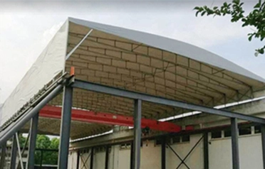 Rad logističke tvornice odgođen zbog vjetra i kiše? Vanjske uvlačne električne tende Tangshan Pengcheng rješavaju probleme skloništa u svim scenarijima testiranjem u stvarnom svijetu. Rad logističke tvornice odgođen zbog vjetra i kiše? Vanjske uvlačne električne tende Tangshan Pengcheng rješavaju probleme skloništa u svim scenarijima testiranjem u stvarnom svijetu.