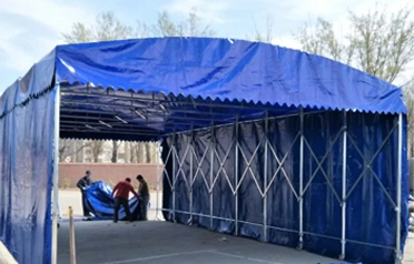 Kako se postavlja tkanina za nadstrešnicu za šator na uvlačenje? Pengcheng Outdoor pruža korak po korak vodič za pravilnu instalaciju.